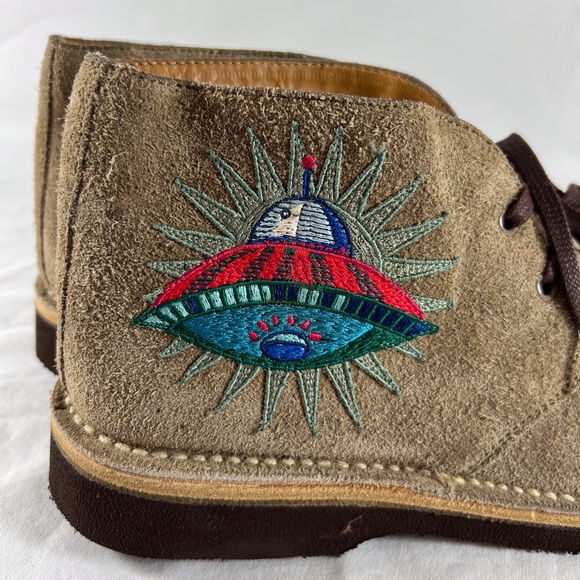 GUCCI Beige Suede Owl & UFO Embroidered Men's Ankle Boots Made in Italy 7.5-8US - Picture 9 of 15